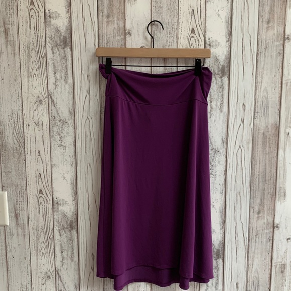 Lularoe Cassie skirt, purple, size large